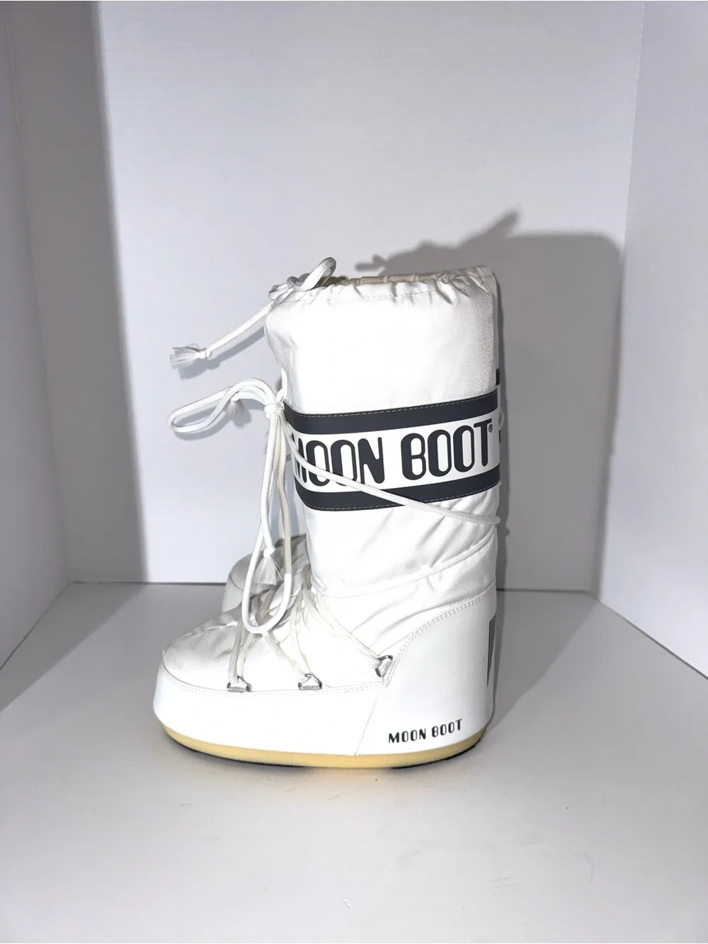 Moon Boot worn one